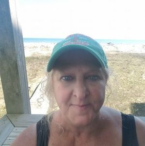 Meet your Posher, Gina